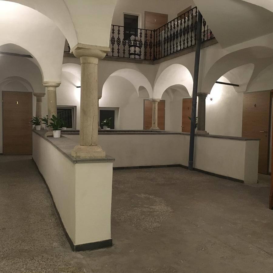 Hotel Sinos كلاغنفورت المظهر الخارجي الصورة