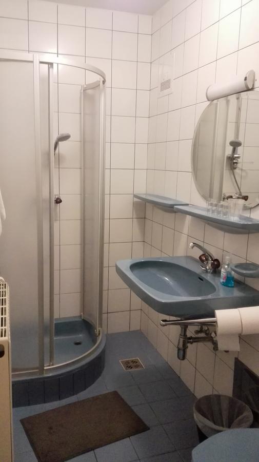 Hotel Sinos كلاغنفورت المظهر الخارجي الصورة